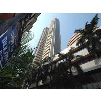 Sensex trades flat; Infosys rises 2.7%